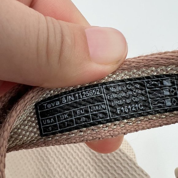 Teva Flatform Universal Karina Sandals - Picture 2 of 10